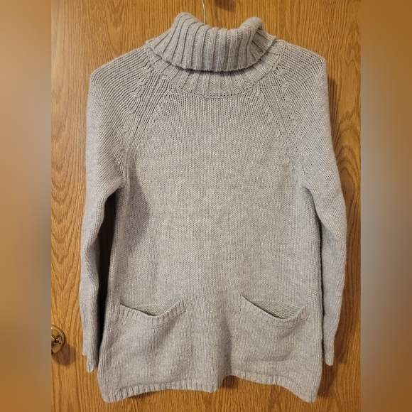 Forever 21 Gray Knit Sweater - Picture 6 of 7